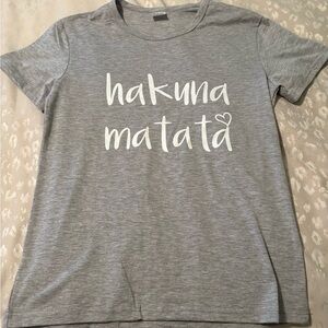 Amazon Gray Short Sleeve Tee